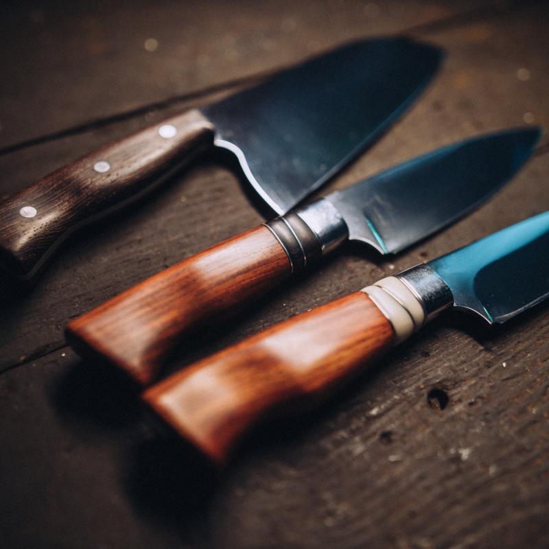 Nože Novotný - Nože z práškové oceli